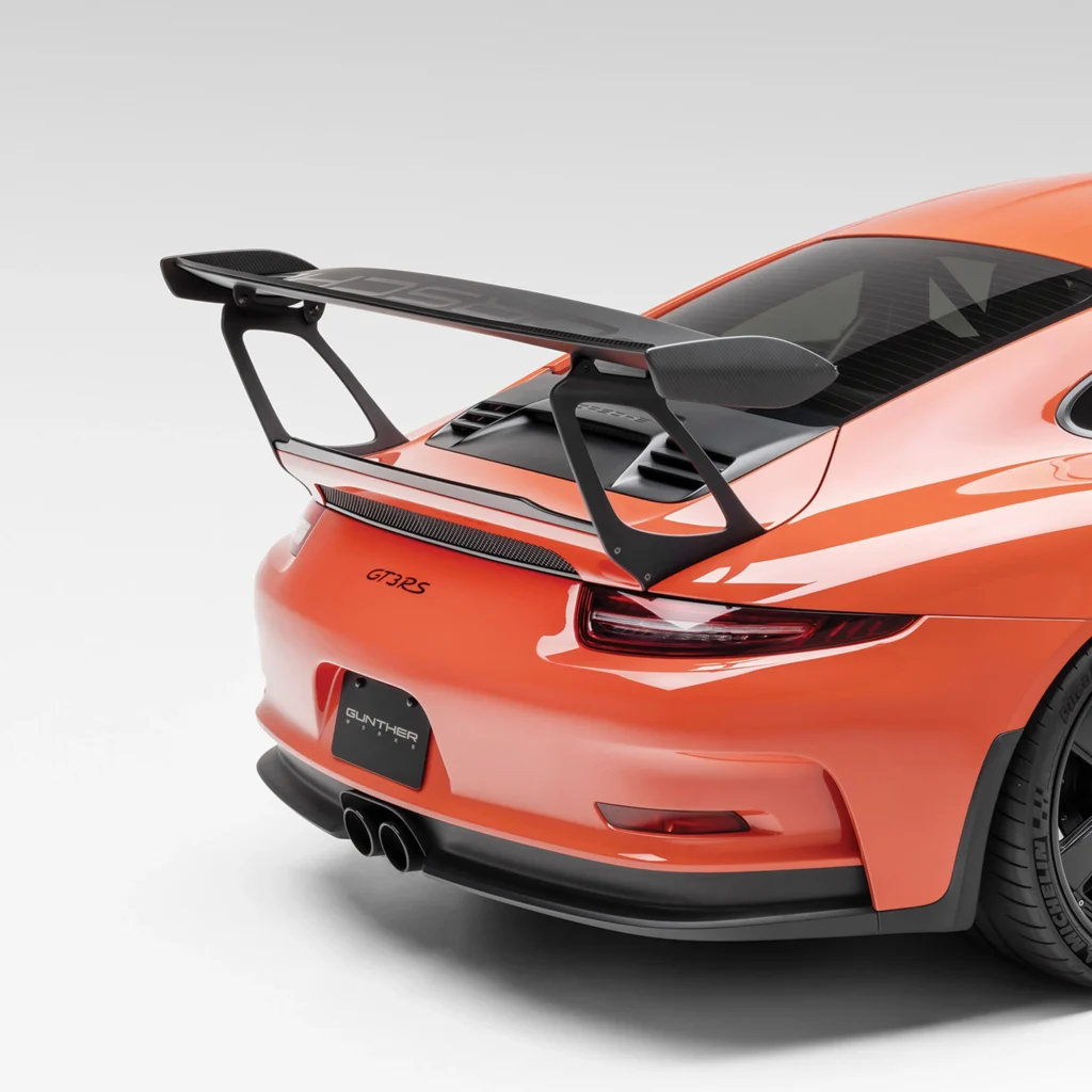 Porsche GT3 RS vs McLaren 720S